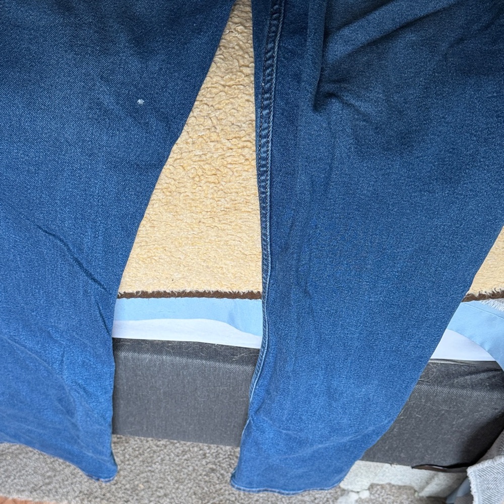 Levi’s Men's Relaxed Fit Blue Jeans - Picture 4 of 4